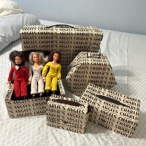 Vintage Charlie's Angels 5 Piece Vinyl Suitcase Luggage Set ‘77 with three dolls
